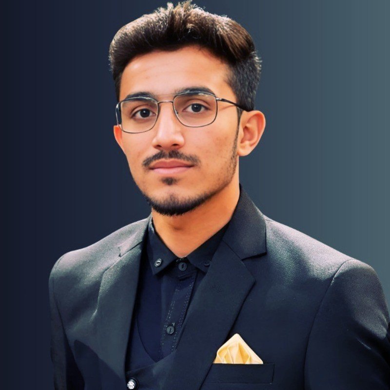 cubixgrowth Founder - muhammad owais